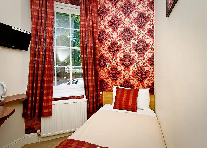 Leigh House Hotel